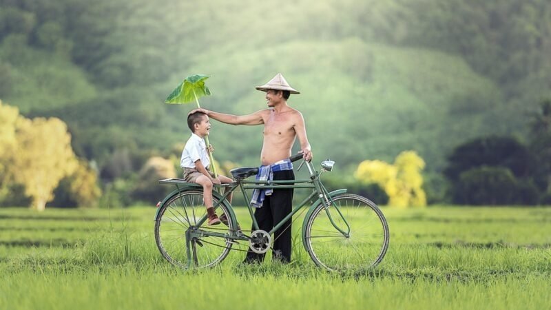 Père et fils en Thaïlande